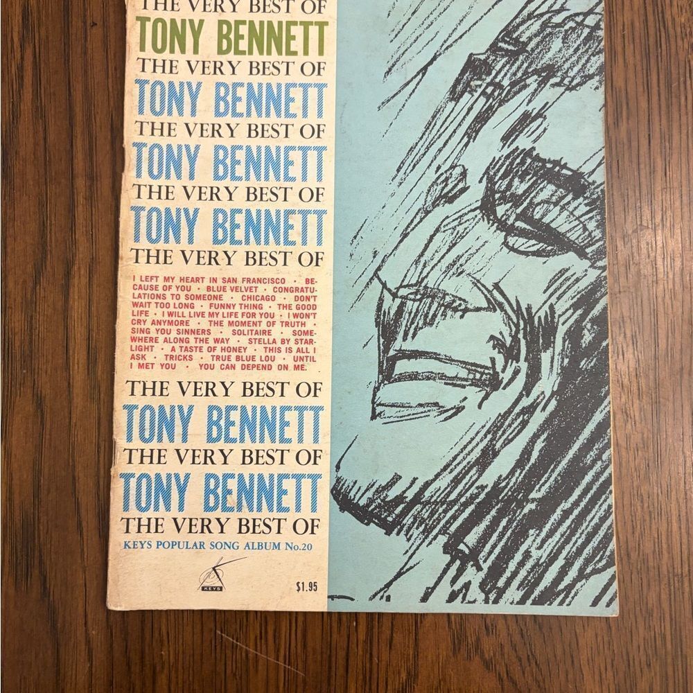 The Very Best of Tony Bennett soft cover Songbook vintage.